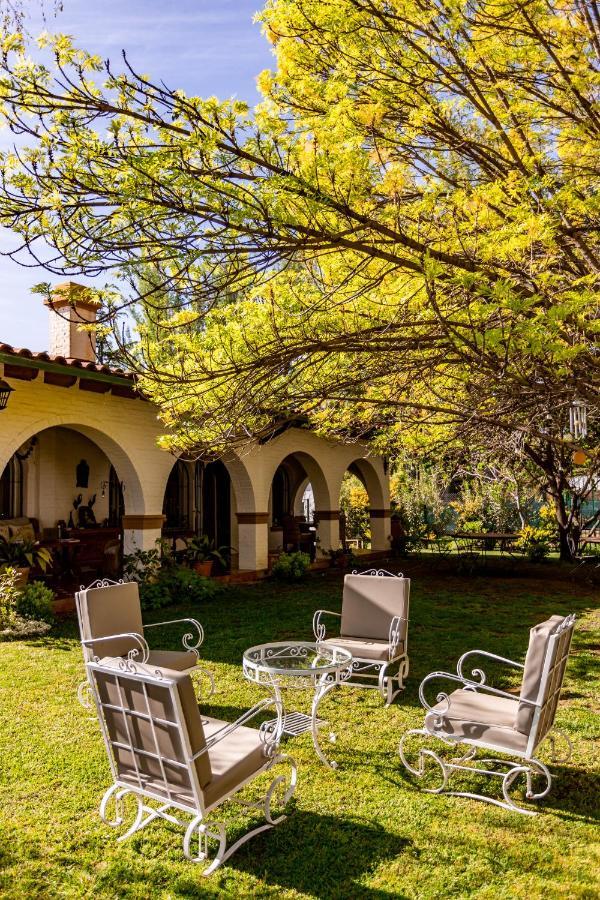 Hotel Casona La Chiquita à Chacras de Coria Extérieur photo