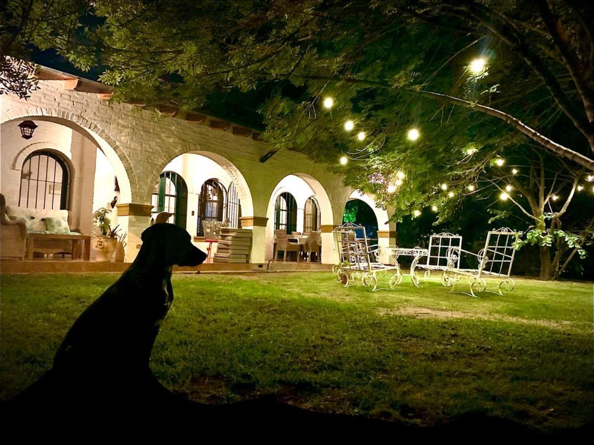 Hotel Casona La Chiquita à Chacras de Coria Extérieur photo